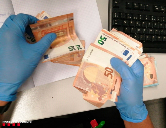 Archivo - Billetes de euro