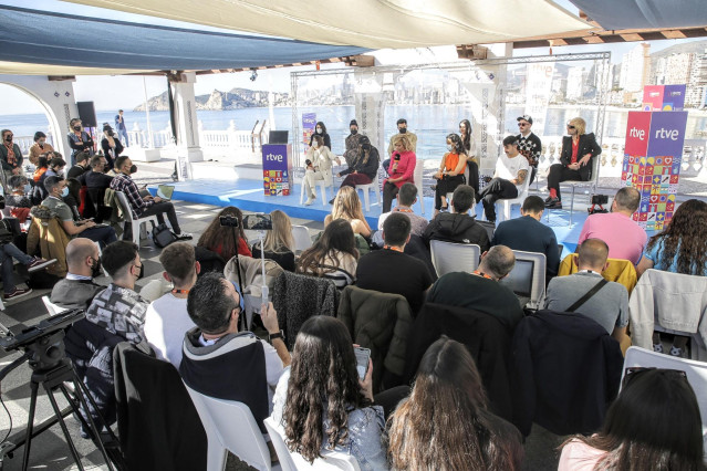 Rueda de prensa de los ochos finalistas de las dos semifinales del Benidorm Fest 2022, en el Mirador del Castillo, a 27 de enero de 2022, en Benidorm, Alicante, Comunidad Valenciana (España). Benidorm Fest es un festival organizado por RTVE con el fin de