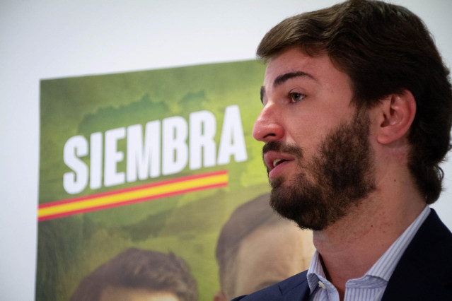 El candidato de VOX a la Presidencia de la Junta, Juan García-Gallardo, en un momento de la entrevista concedida a EP
