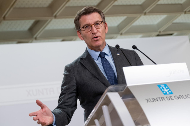 O titular do Goberno galego, Alberto Núñez Feijóo, durante a rolda de prensa posterior á reunión semanal do Consello da Xunta. San Caetano, Santiago de Compostela, 20/01/22.