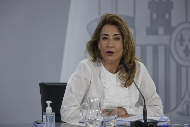 La ministra de Transportes, Movilidad y Agenda Urbana, Raquel Sánchez, comparece en una rueda de prensa posterior a una reunión del Consejo de Ministros, en la Moncloa, a 1 de febrero de 2022, en Madrid (España).  El Consejo de Ministros ha aprobado hoy l