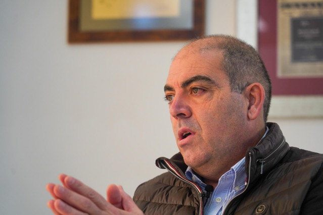 Archivo - El presidente de ATA y vicepresidente de la CEOE, Lorenzo Amor, en la entrevista con Europa Press a 30 de diciembre 2021 en Sevilla (Andalucía)