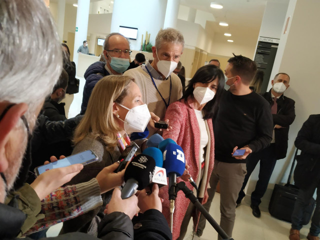 Nadia Calviño, en declaraciones a los periodistas tras participar en un acto en Vitoria-Gasteiz