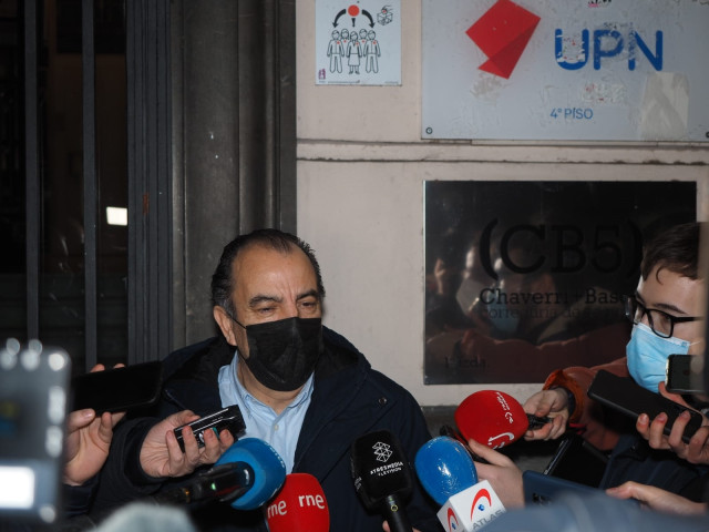 El diputado de UPN Carlos García Adanero atiende a los medios tras la reunión de la Ejecutiva del partido