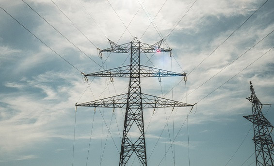 Archivo - Tendido eléctrico en Australia