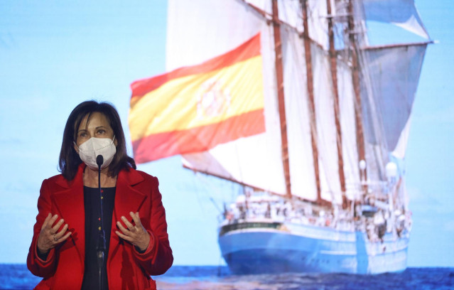 La ministra de Defensa, Margarita Robles, preside el acto de presentación del XCIV Crucero de Instrucción 'Juan Sebastián Elcano', en el Museo Naval, a 8 de febrero de 2022, en Madrid (España).