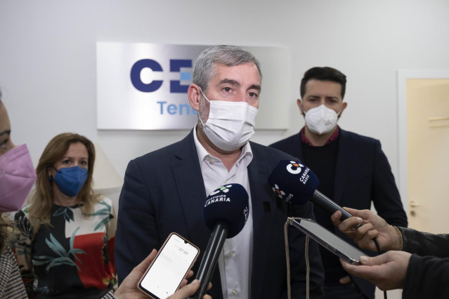 El secretario general nacional de CC-PNC, Fernando Clavijo, atiende a los medios tras reunirse con el presidente de ATA, Juan Carlos Arrecivita
