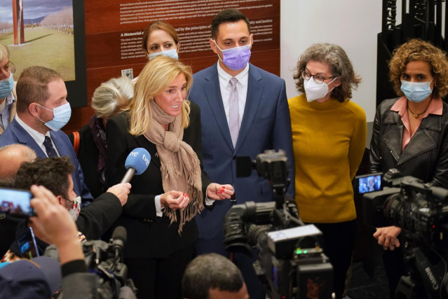 Archivo - Los eurodiputados Agnès Evren, Vlad Gheorghe, Maite Pagazaurtundúa y Dolors Montserrat, durante su visita a España en la misión sobre los crímenes de ETA sin resolver