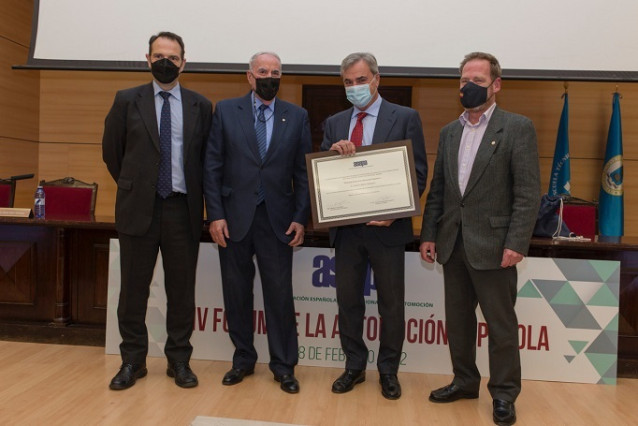 Entrega del galardón 'Personaje Ilustre de la Automoción Española'
