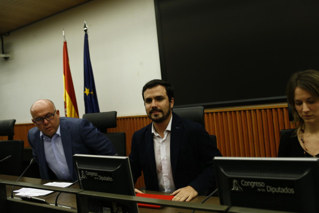 Archivo - Rueda de prensa de Alberto Garzón en el Congreso