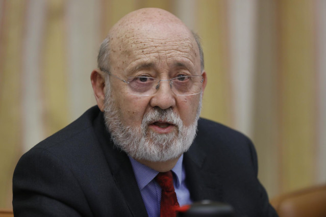 Archivo - El presidente del Centro de Investigaciones Sociológicas (CIS), José Félix Tezanos, comparece en una Comisión de Presupuestos en el Congreso de los Diputados, a 26 de octubre de 2021, en Madrid, (España). La comparecencia tiene como objetivo inf