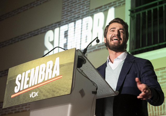 El candidato de VOX a la Presidencia de Castilla y León, Juan García-Gallardo, valora los resultados obtenidos por su formación en los comicios para Castilla y León durante la noche electoral del 13F.
