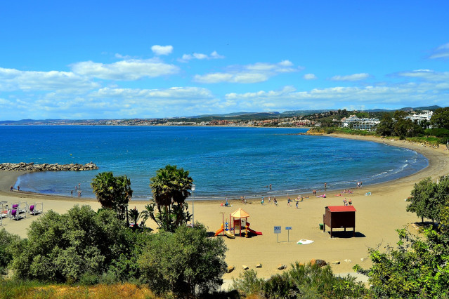 Archivo - Playa de Estepona