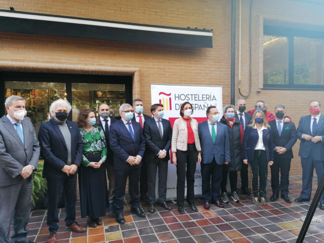 La ministra de Industria, Comercio y Turismo, Reyes Maroto asiste al Comité Ejecutivo de Hostelería de España.