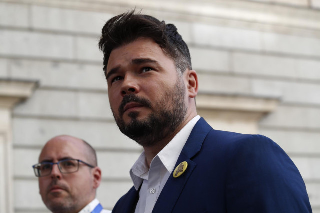 Archivo - El portavoz de ERC en el Congreso de los Diputados, Gabriel Rufián.