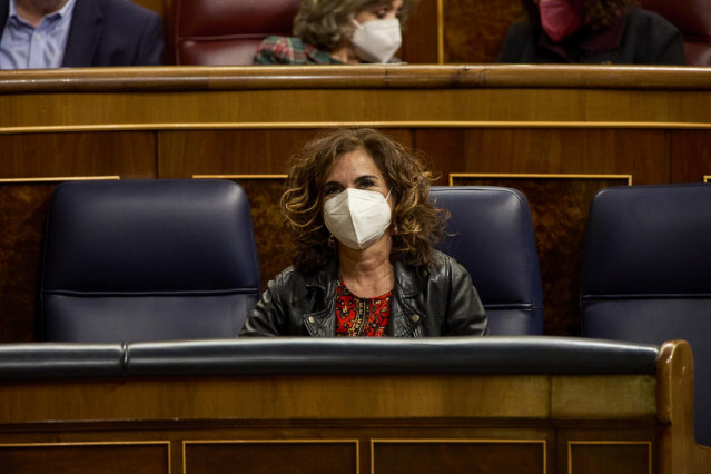 La ministra de Hacienda y Función Pública, María Jesús Montero, en el Congreso.