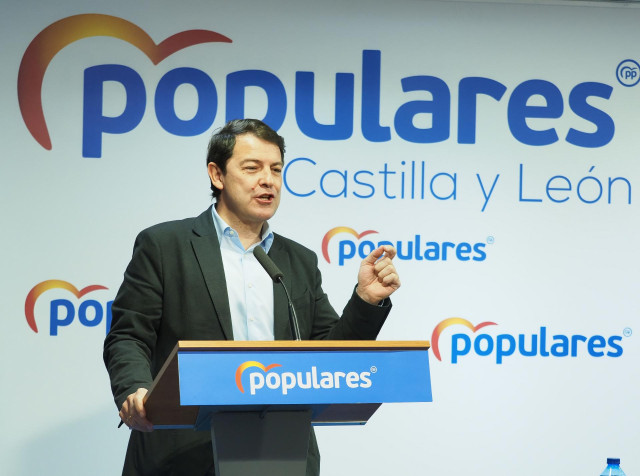 El presidente del PP en funciones de la Junta de Castilla y León, Alfonso Fernández Mañueco, interviene en la clausura de la Junta Directiva Autonómica del Partido Popular de Castilla y León