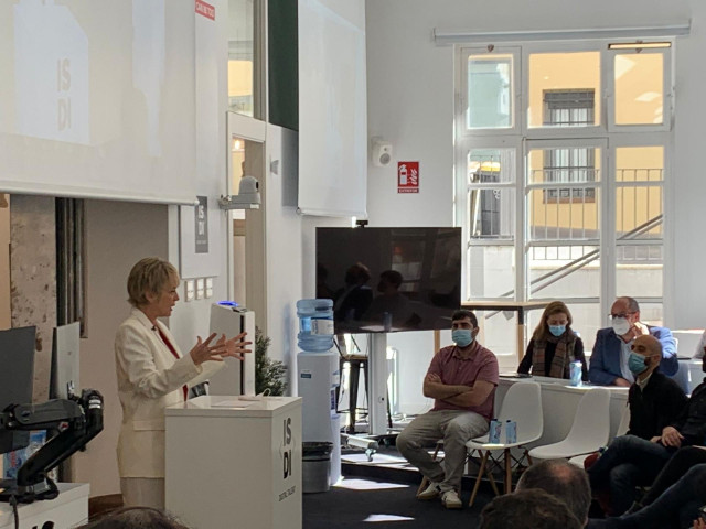 Carme Artigas, secretaria de estado de Digitalización e Inteligencia Artificial del Gobierno de España durante la presentación de los primeros resultados de la iniciativa GuIA.