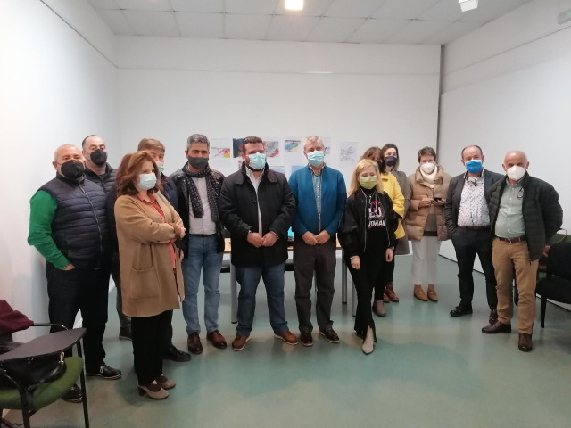 Representantes del sector pesquera tras reunirse en Ferrol.