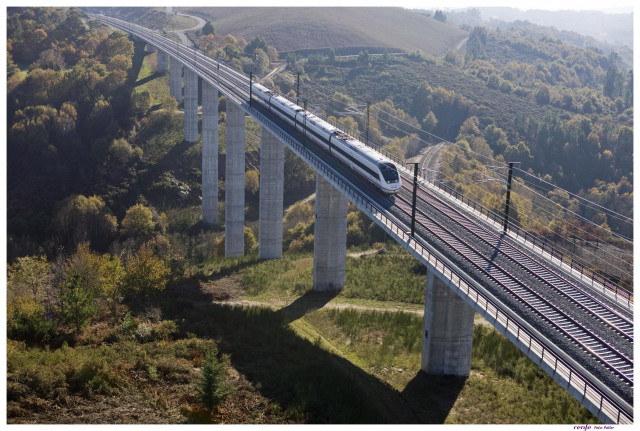 Archivo - Renfe celebra 10 años de Avant en Galicia