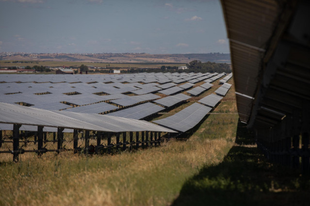 Archivo - Planta solar