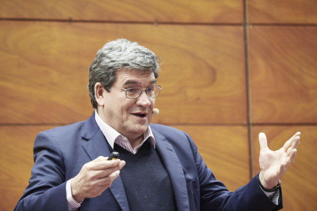 El ministro de Inclusión, Seguridad Social y Migraciones, José Luis Escrivá, en una imagen de archivo.