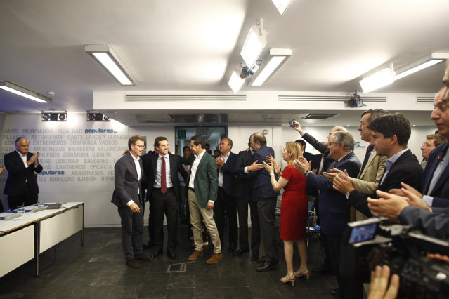Archivo - Vairos miembros de la Ejecutiva del PP, junto al presidente de la Xunta, Alberto Nuñez Feijoo, al presidente del PP, Pablo Casado, y al presidente de la Junta de Andalucía, Juanma Moreno.