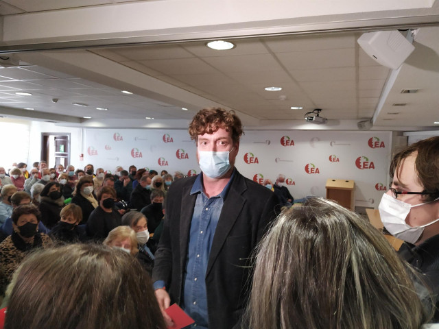 Maiorga Ramírez, en la asamblea de los 'críticos' de EA