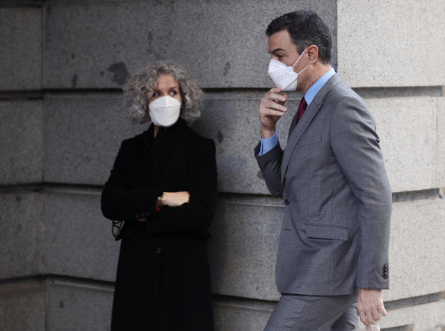 El presidente del Gobierno, Pedro Sánchez, a su llegada a una sesión plenaria, en el Congreso de los Diputados, a 23 de febrero de 2022,