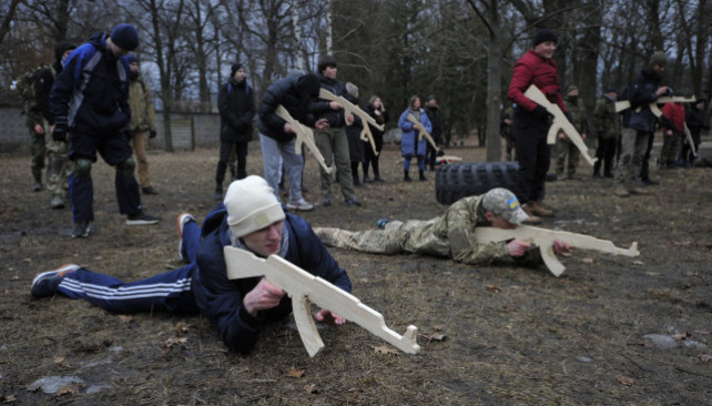 EuropaPress 4263077 19 february 2022 ukraine kiev ukrainians take part in military training for