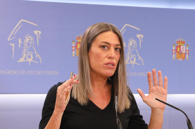 La portavoz de Junts en el Congreso, Miriam Nogueras, en una rueda de prensa durante la Junta de Portavoces, en el Congreso de los Diputados, a 25 de enero de 2022, en Madrid (España).