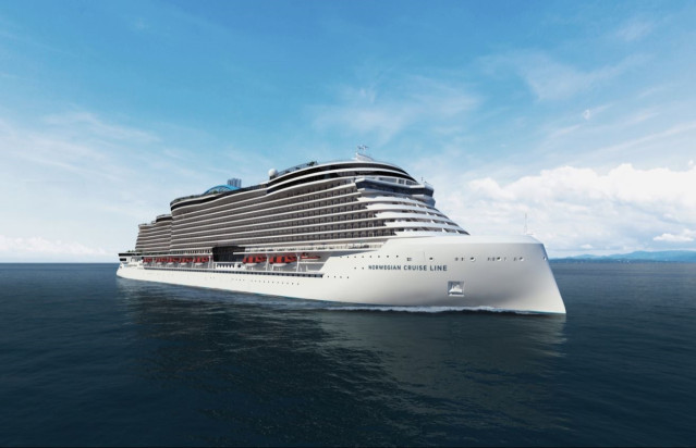 Archivo - Crucero de clase Leonardo de NCL.