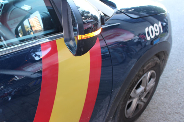 Archivo - Imagen de archivo de un coche de la Policía Nacional.