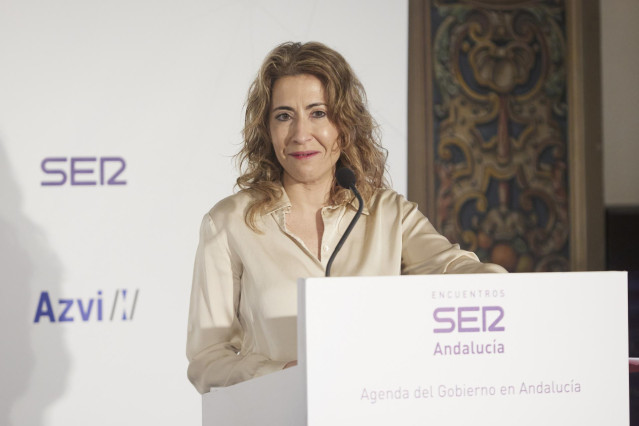 La ministra de Transportes, Movilidad y Agenda Urbana, Raquel Sánchez