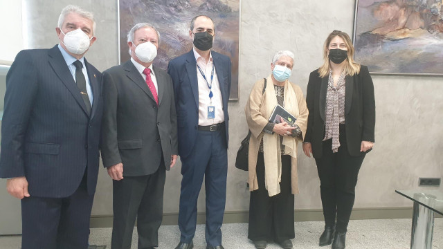 Foto de la reunión de la Plataforma de Mayores y Pensionistas (PMP)  y la CECA.