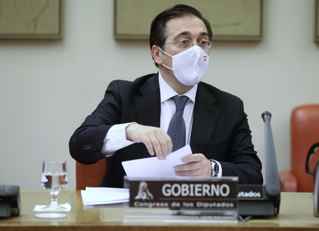 El ministro de Exteriores, Unión Europea y Cooperación, José Manuel Albares, comparece en la Comisión de Asuntos Exteriores en el Congreso de los Diputados, a 23 de febrero de 2022, en Madrid (España).