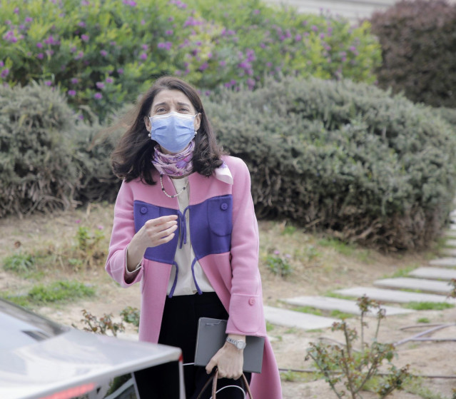 La ministra de Justicia, Pilar Llop, a su llegada a un encuentro con un colectivo de mujeres en la Subdelegación de Gobierno, a 25 de febrero de 2022, en Alicante