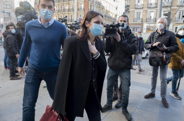 La delegada de Cultura, Turismo y Deporte, Andrea Levy, a su llegada a la sede del partido en la calle Génova.