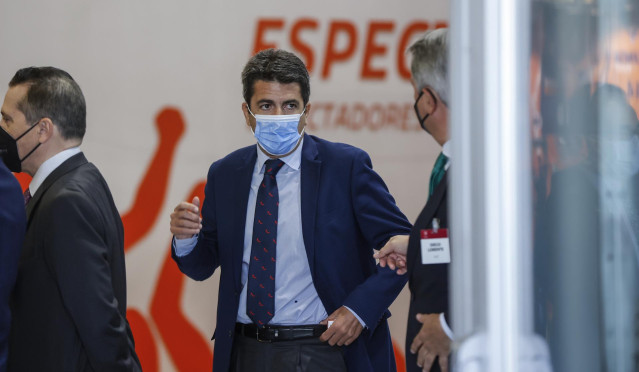 El presidente del PP de la Comunidad Valenciana, Carlos Mazón, asiste a la clausura de la Asamblea General de la Asociación Valenciana de Empresarios 2022, en L'Alqueria del Basket, a 22 de febrero de 2022, en Valencia, Comunidad Valenciana (España).