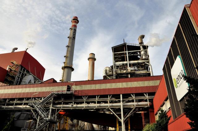 Archivo - La planta industrial de Ence en Navia.