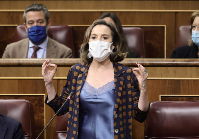 La portavoz del PP en el Congreso de los Diputados, Cuca Gamarra, interviene en una sesión plenaria en el Congreso de los Diputados, a 23 de marzo de 2022, en Madrid (España).