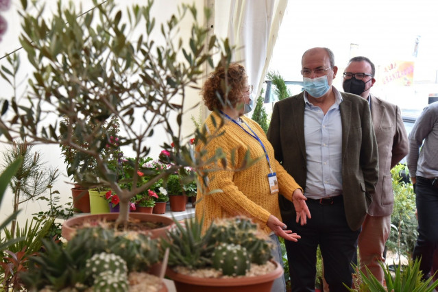 El presidente del PP extremeño, José Antonio Monago, en Agroliva en Monterrubio de la Serena.