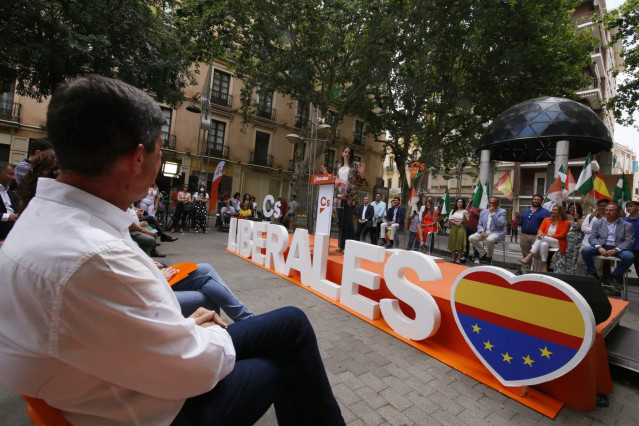 La presidenta de Cs, Inés Arrimadas, en la presentación de candidaturas de Cs a las elecciones andaluzas.