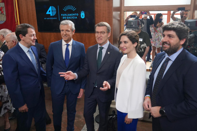 El presidente de la Junta de Castilla y León, Alfonso Fernández Mañueco; el  la Xunta, Alfonso Rueda, el presidente del PP, Alberto Núñez Feijóo; la presidenta de Madrid; Isabel Díaz Ayuso; y el presidente de la Región de Murcia, López Miras