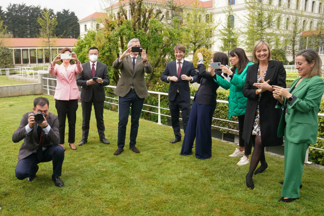 Los conselleiros de la Xunta de Galicia, antes de participar en la reunión del Consello, en los Jardines de San Caetano, a 28 de abril de 2022. Foto de archivo.