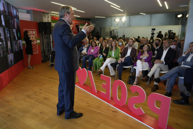 El secretario general del PSOE-A, Juan Espadas, en la presentación del programa electoral del 19J en Sevilla (Foto de archivo).
