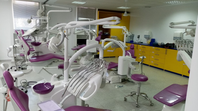 Escrapalia adjudica más de 1.000 lotes de material odontológico de Dentix por valor de 1,68 millones.