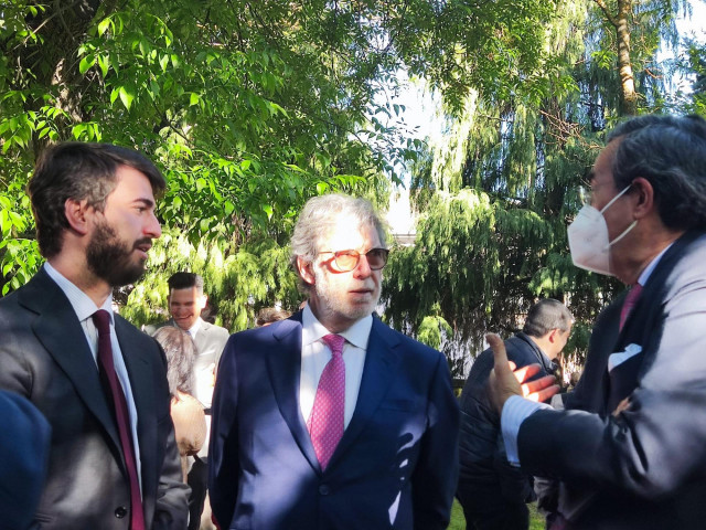 De izquierda a derecha: Juan García-Gallardo; el presidente de FOES, Santiago Aparicio, y Amalio de Marichalar en los premios del empresariado soriano