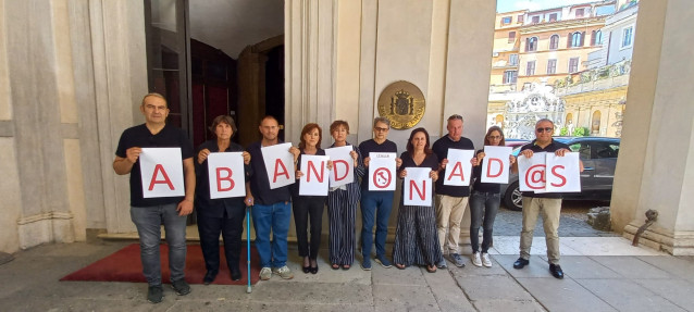 Personal laboral se concentra frente a la Embajada de España en Italia en el primer 