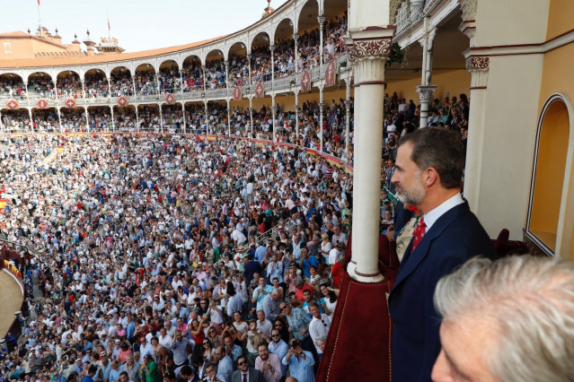 Archivo - El Rey Felipe VI en la Corrida de la Beneficencia en la Plaza de las Ventas en 2017